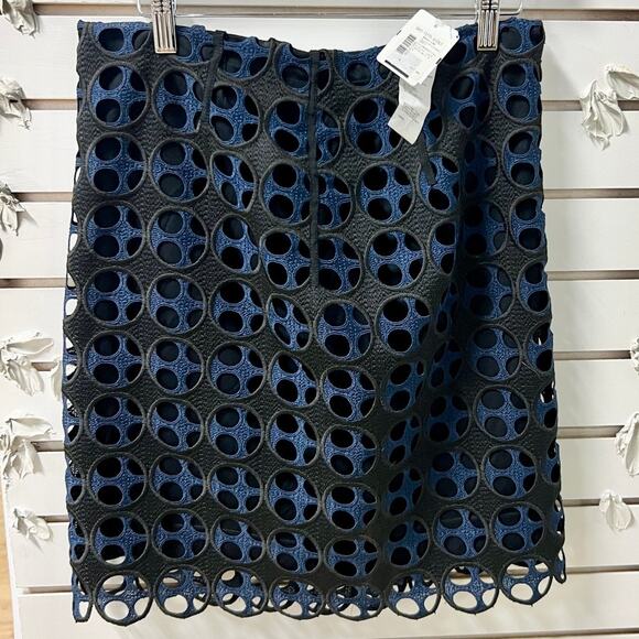 NWT Akris Punto Eyelet Laser Cut Lace Layered Mini Skirt Nero-Blu Mare Women's M - Picture 2 of 7